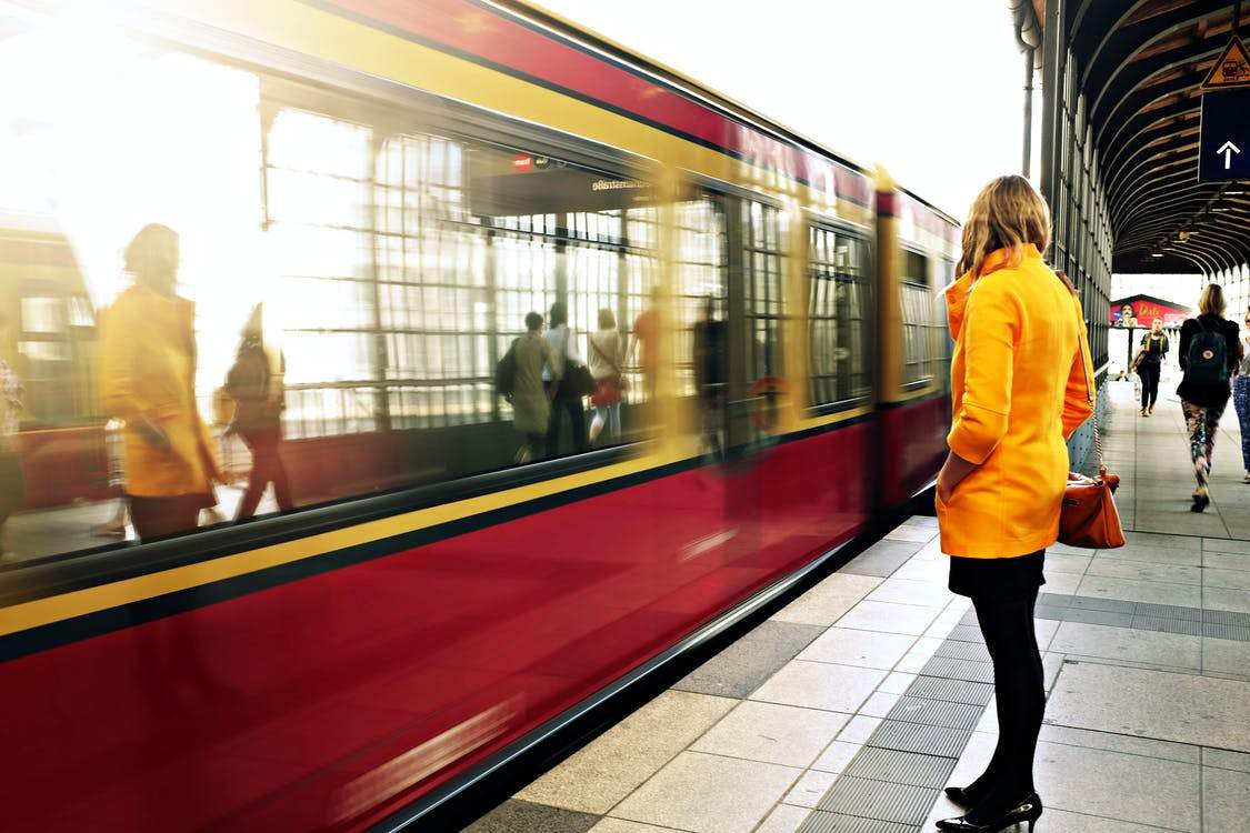 Useful Travel Accessories for Daily Commutes